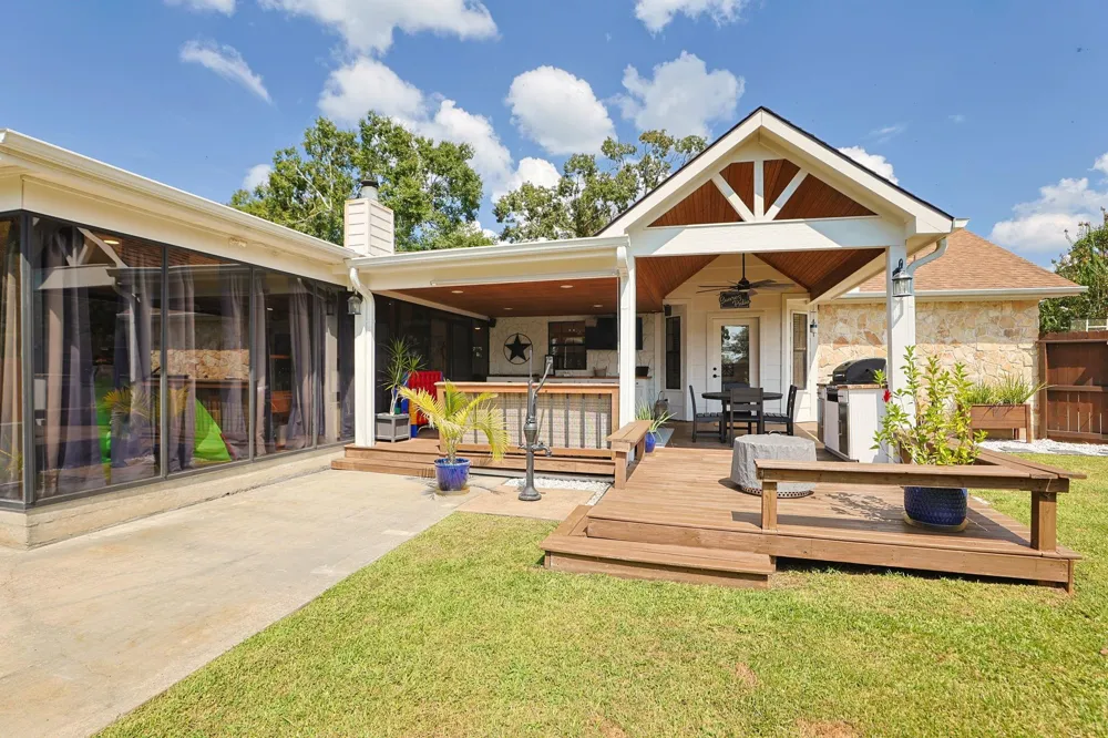 1207 Gail Drive Pinehurst, TX 77362
