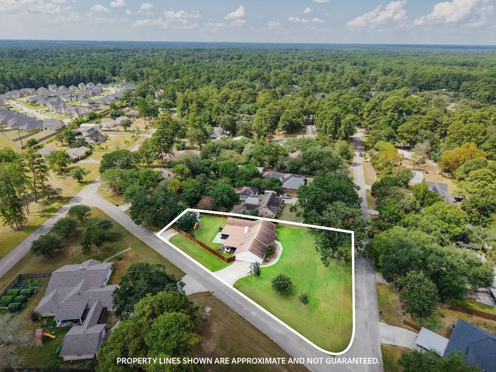 1207 Gail Drive Pinehurst, TX 77362