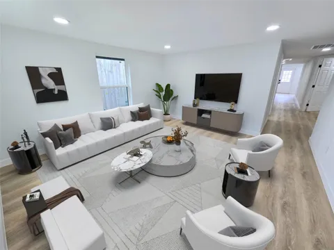 105 E 32nd Street