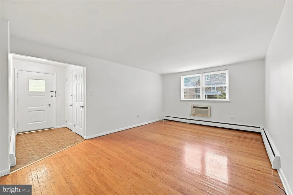 7815 QUEEN #A Wyndmoor, PA 19038