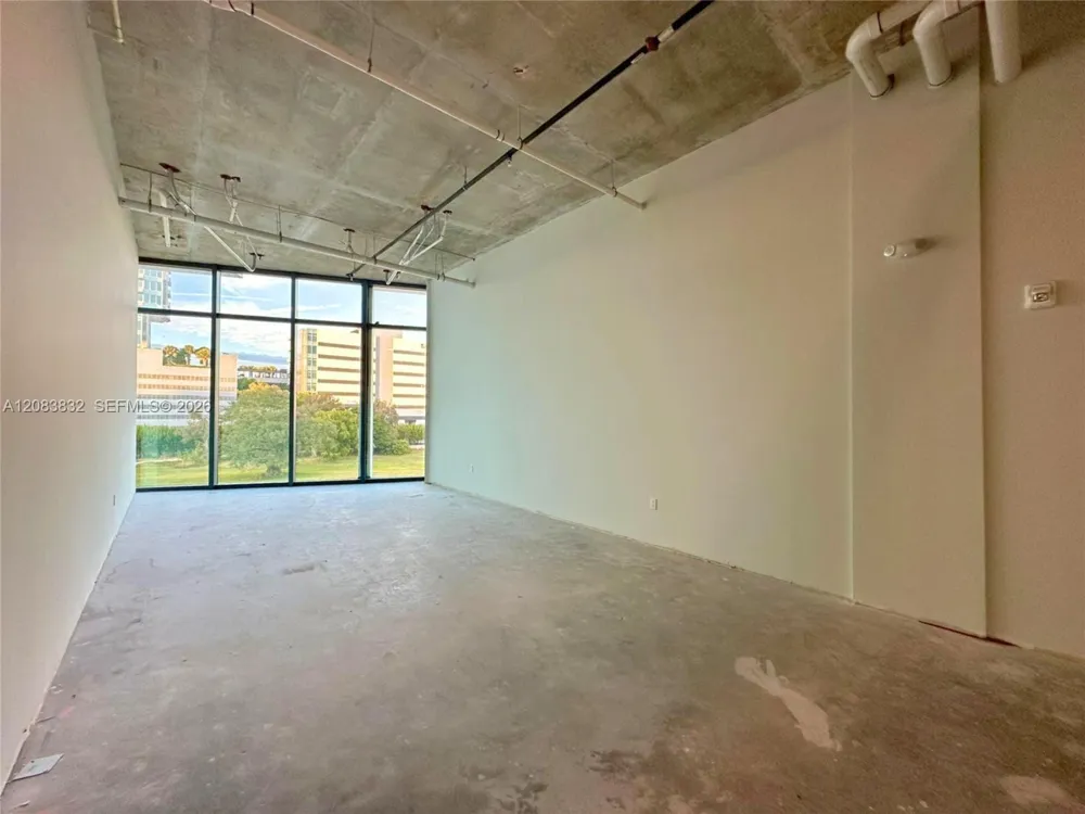 21290 Biscayne Blvd #302-303 Aventura, FL 33180
