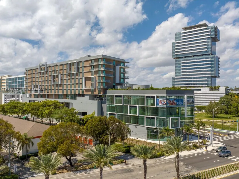 21290 Biscayne Blvd #302-303 Aventura, FL 33180