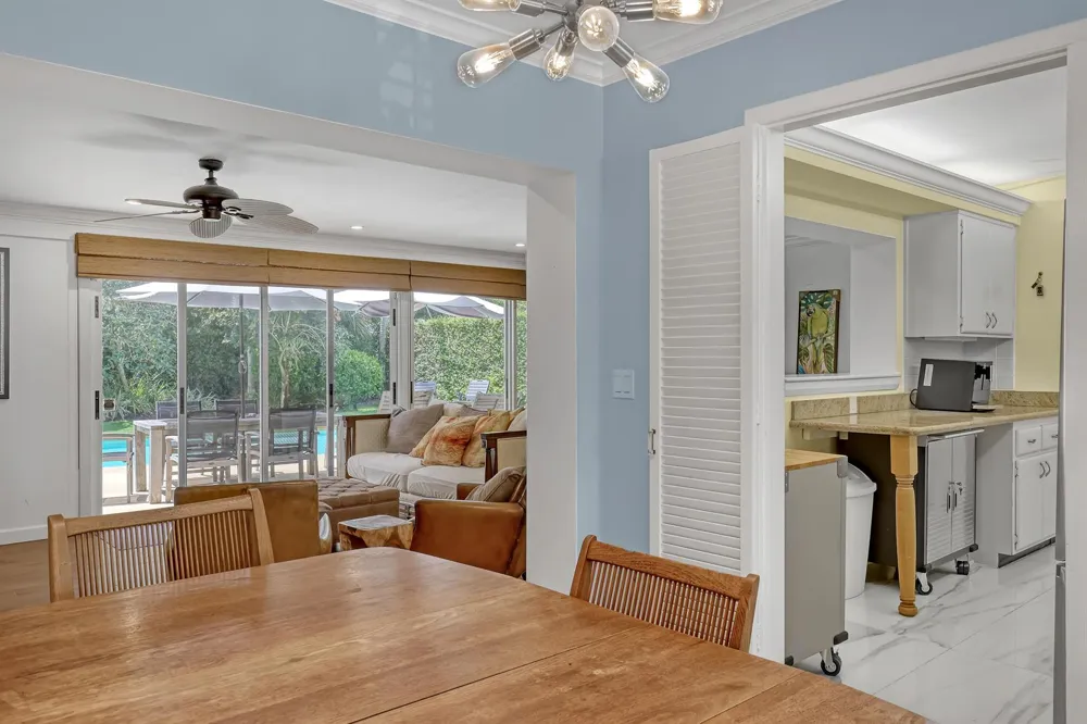 306 CASCADE LANE Palm Beach Shores, FL 33404