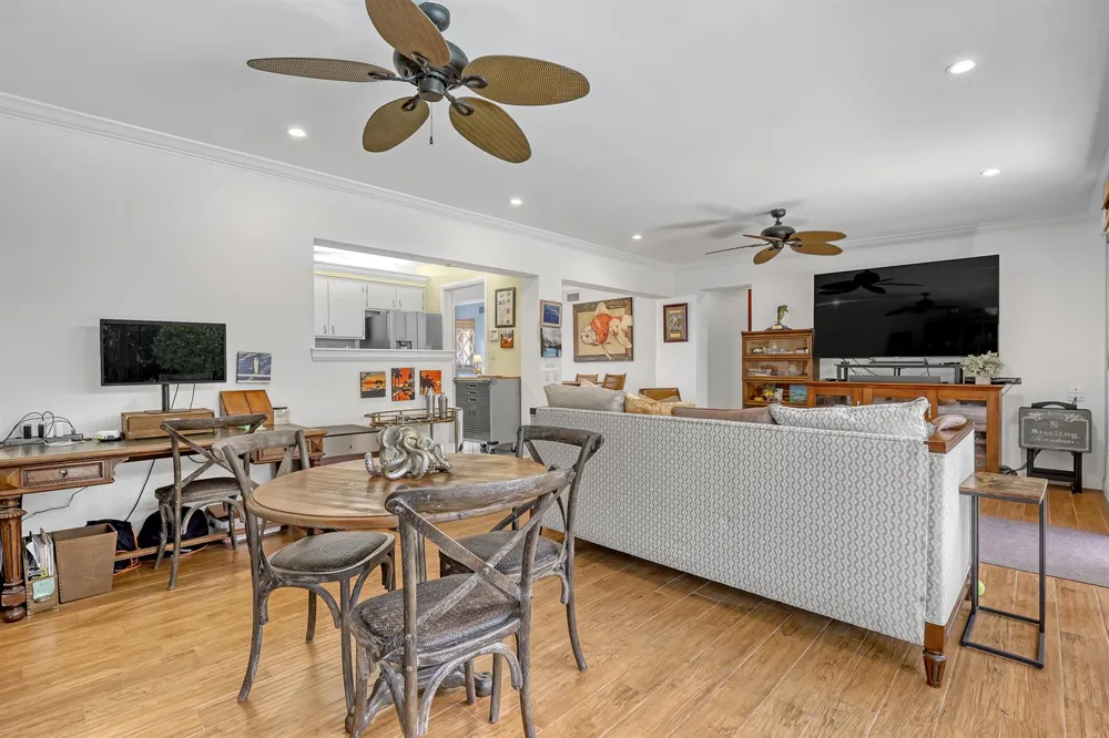 306 CASCADE LANE Palm Beach Shores, FL 33404