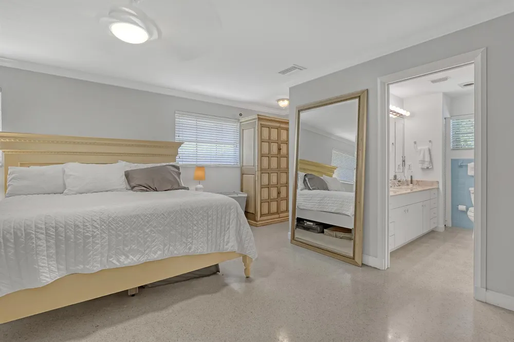 306 CASCADE LANE Palm Beach Shores, FL 33404