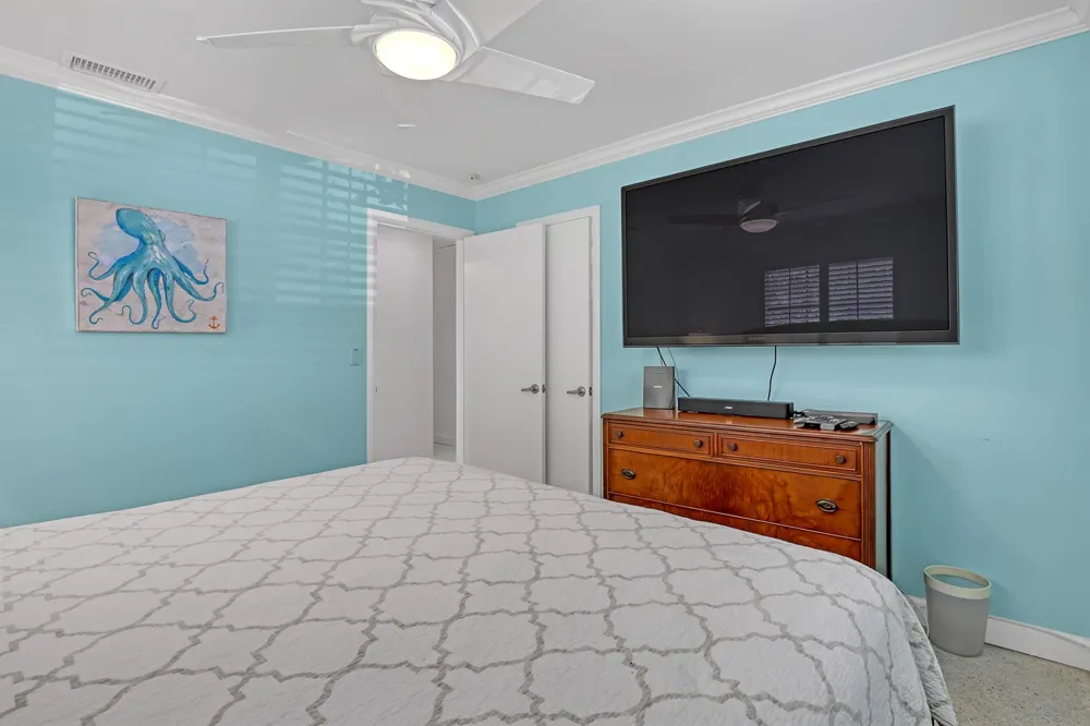 306 CASCADE LANE Palm Beach Shores, FL 33404