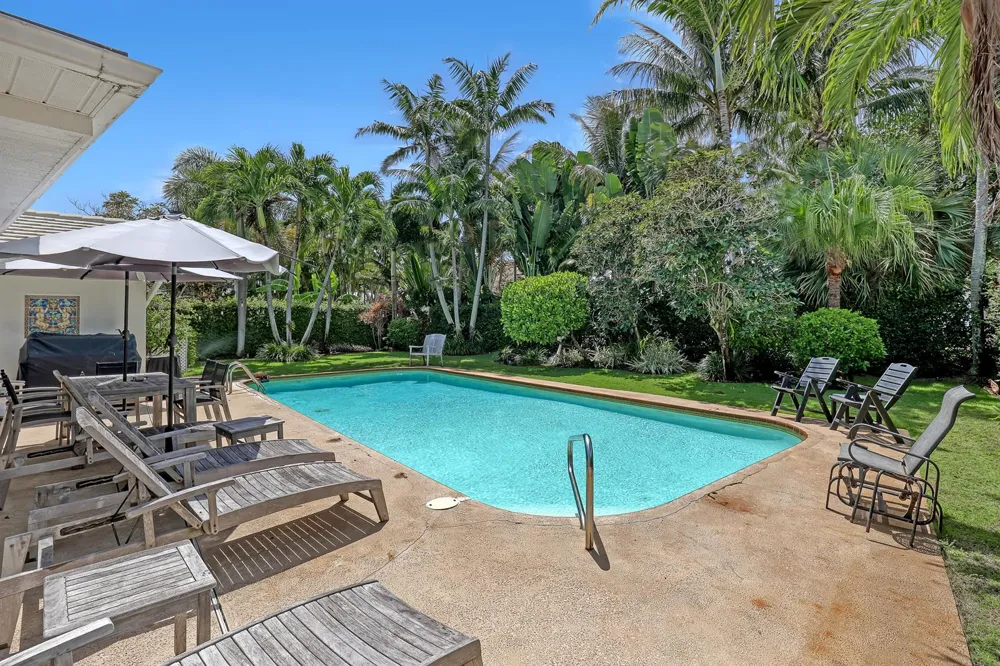 306 CASCADE LANE Palm Beach Shores, FL 33404