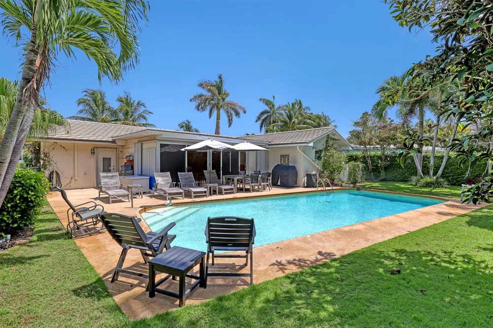 306 CASCADE LANE Palm Beach Shores, FL 33404