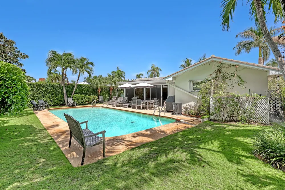 306 CASCADE LANE Palm Beach Shores, FL 33404