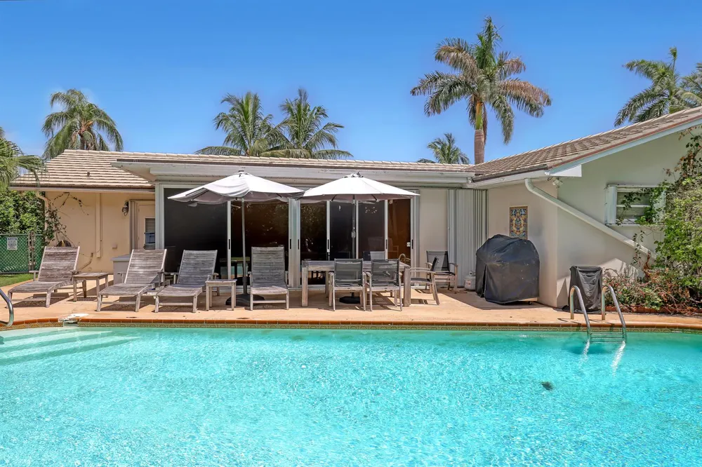 306 CASCADE LANE Palm Beach Shores, FL 33404