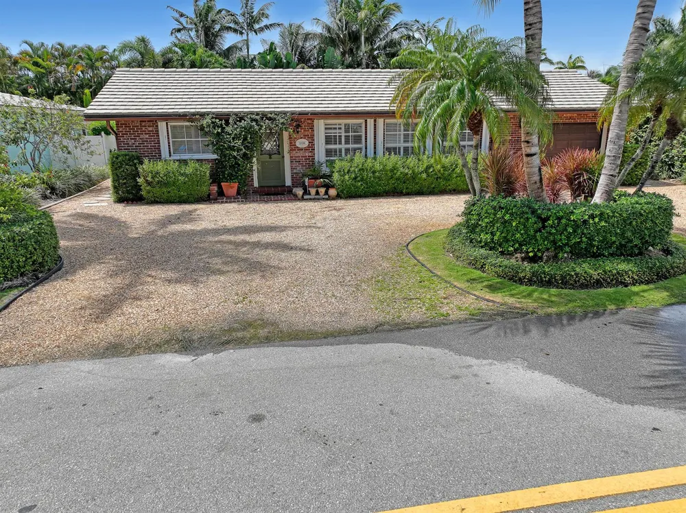 306 CASCADE LANE Palm Beach Shores, FL 33404