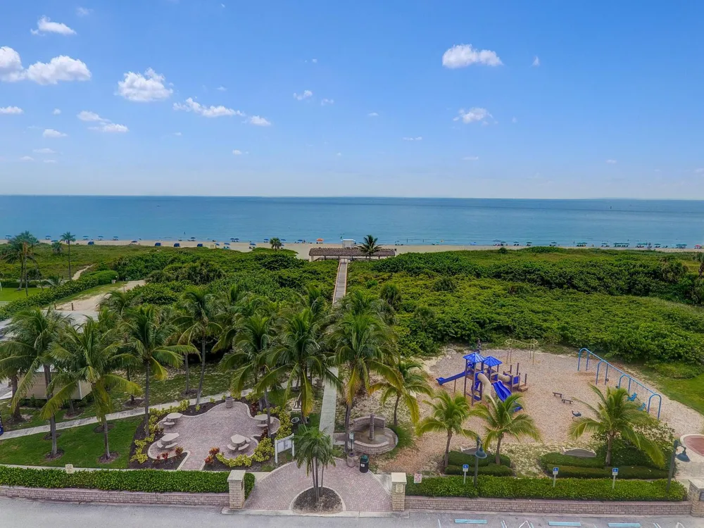 306 CASCADE LANE Palm Beach Shores, FL 33404