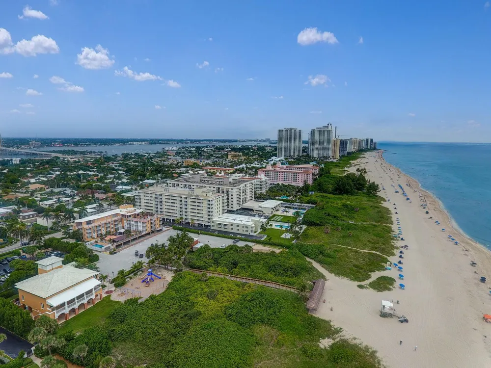 306 CASCADE LANE Palm Beach Shores, FL 33404