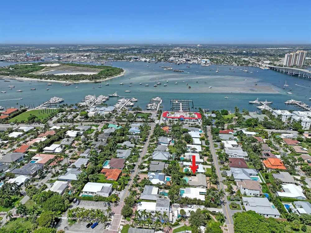 306 CASCADE LANE Palm Beach Shores, FL 33404