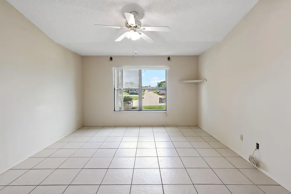 878 SW McComb Avenue Port St. Lucie, FL 34953