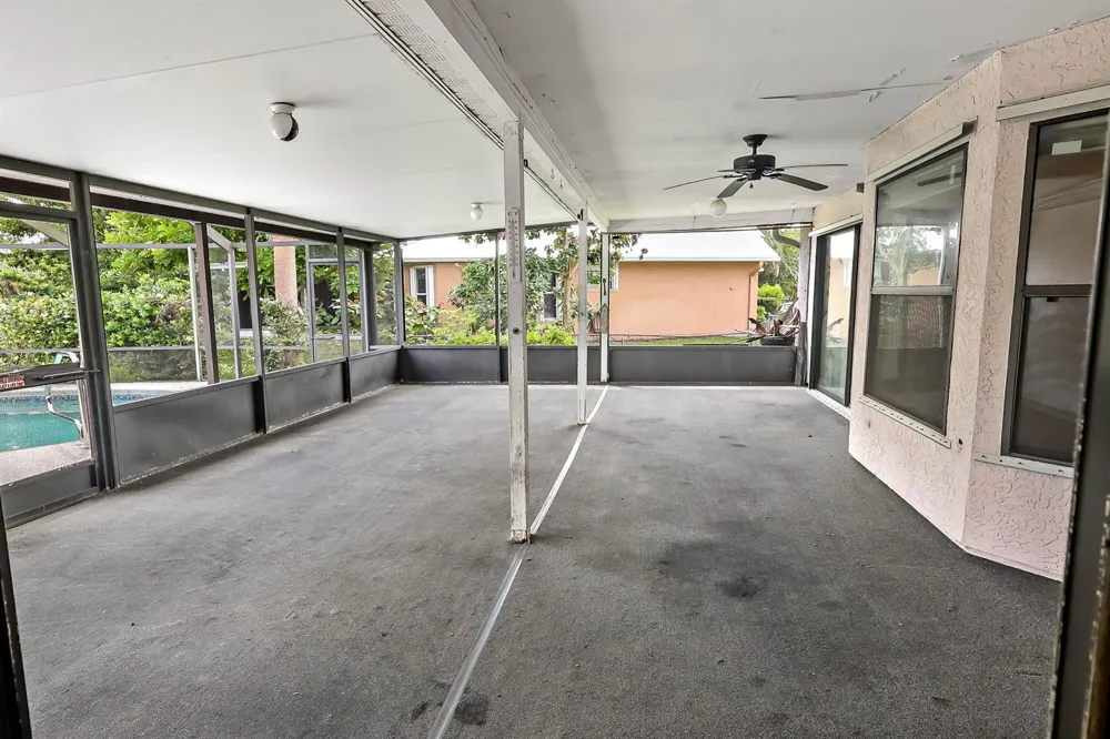 878 SW McComb Avenue Port St. Lucie, FL 34953