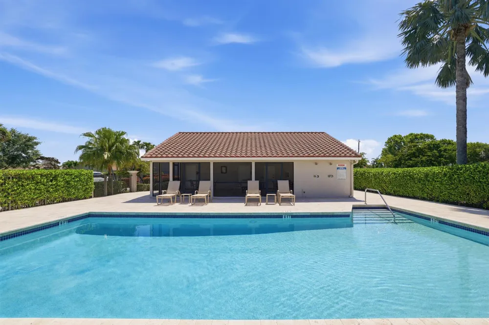 8555 Eagle Run Drive Boca Raton, FL 33434