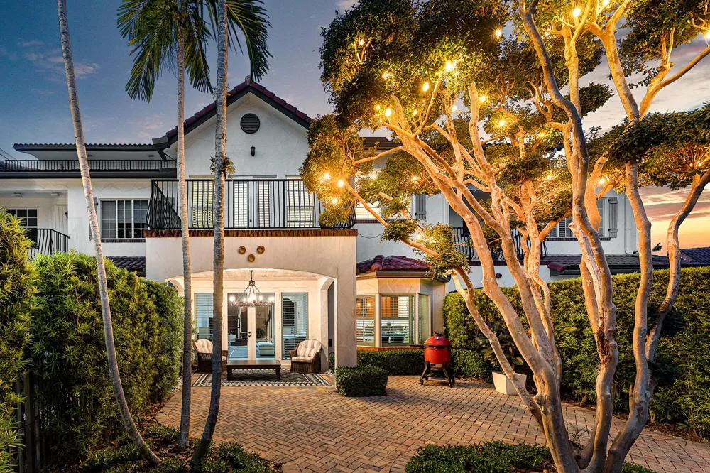 828 ESTUARY WAY Delray Beach, FL 33483