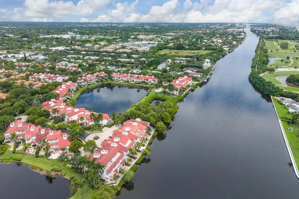 828 ESTUARY WAY Delray Beach, FL 33483
