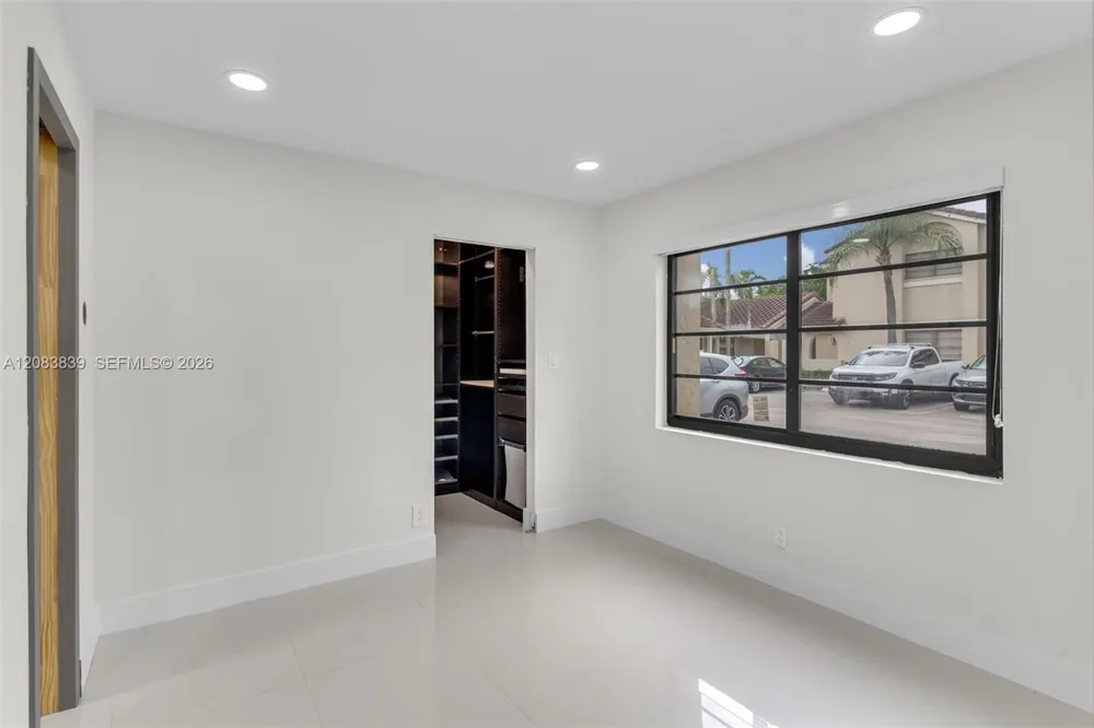 6552 NW 172nd Ln Hialeah, FL 33015