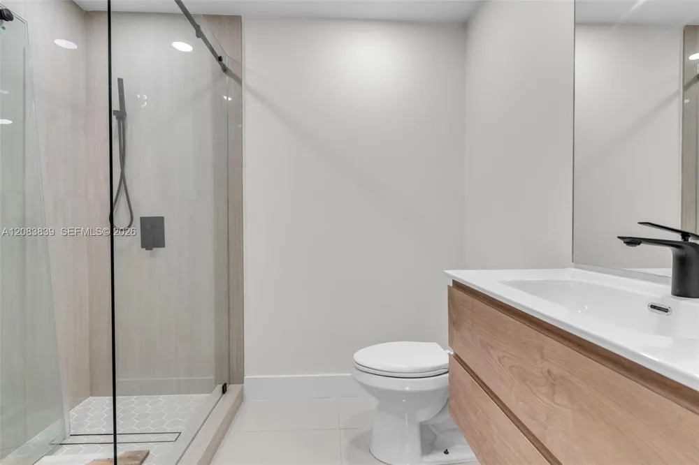 6552 NW 172nd Ln Hialeah, FL 33015