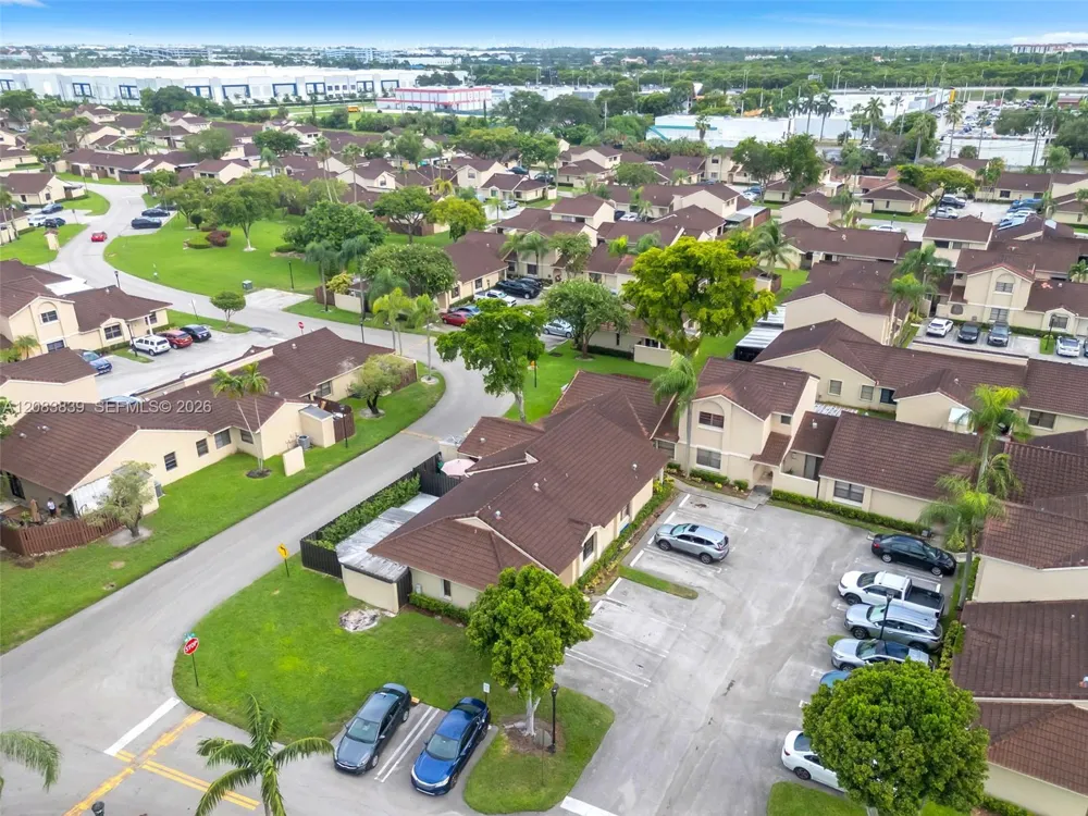 6552 NW 172nd Ln Hialeah, FL 33015