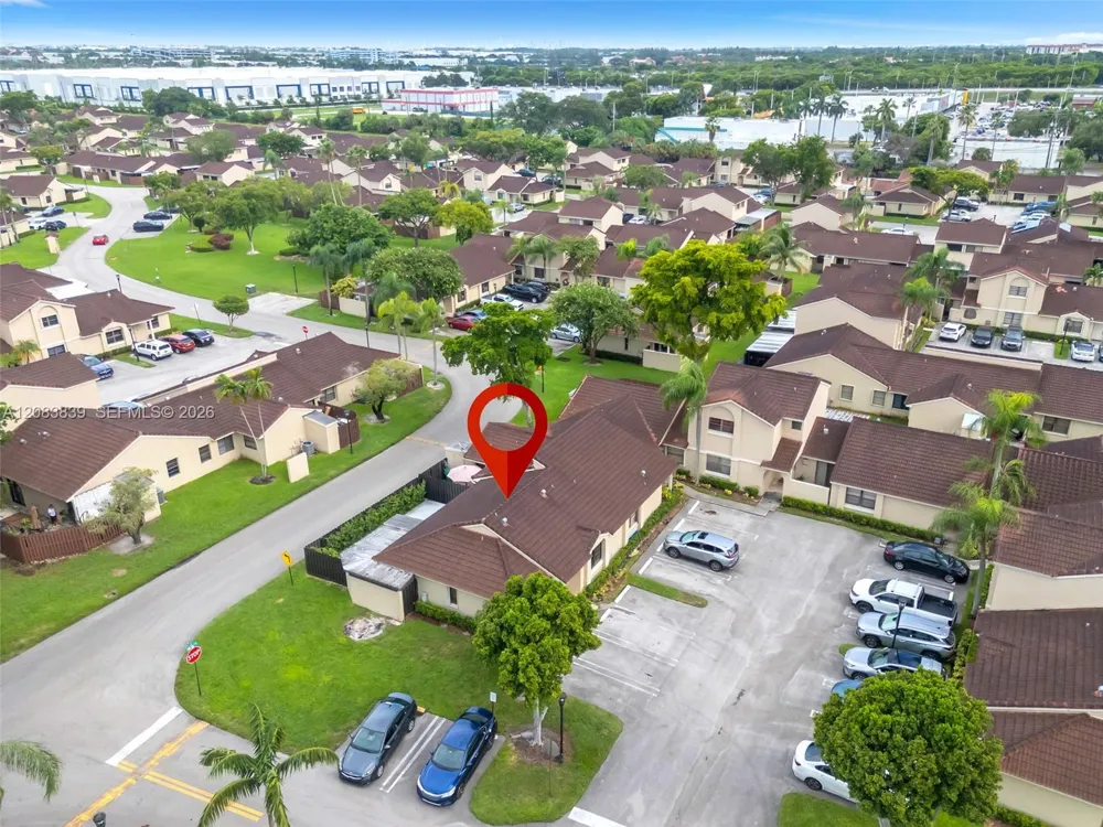 6552 NW 172nd Ln Hialeah, FL 33015