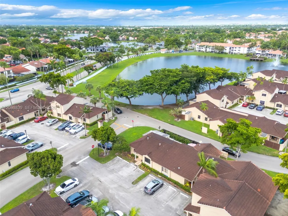 6552 NW 172nd Ln Hialeah, FL 33015