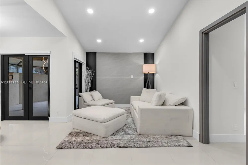 6552 NW 172nd Ln Hialeah, FL 33015