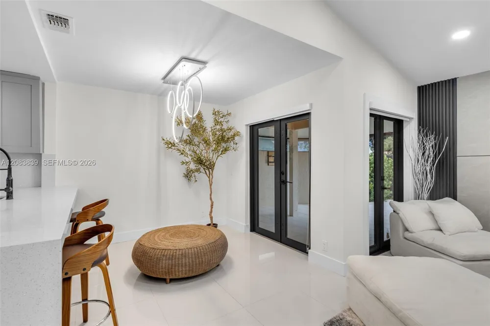 6552 NW 172nd Ln Hialeah, FL 33015