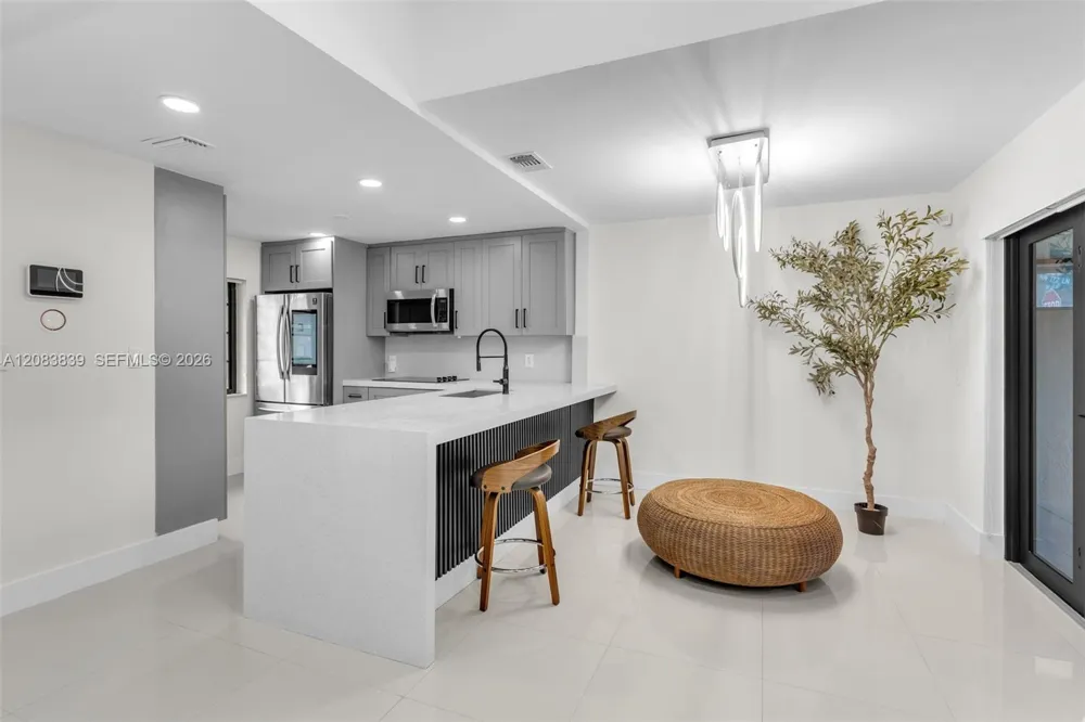 6552 NW 172nd Ln Hialeah, FL 33015