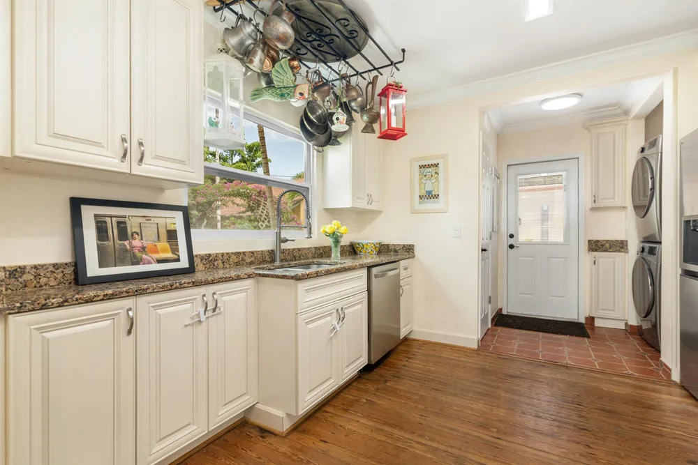 319 Plymouth Road West Palm Beach, FL 33405