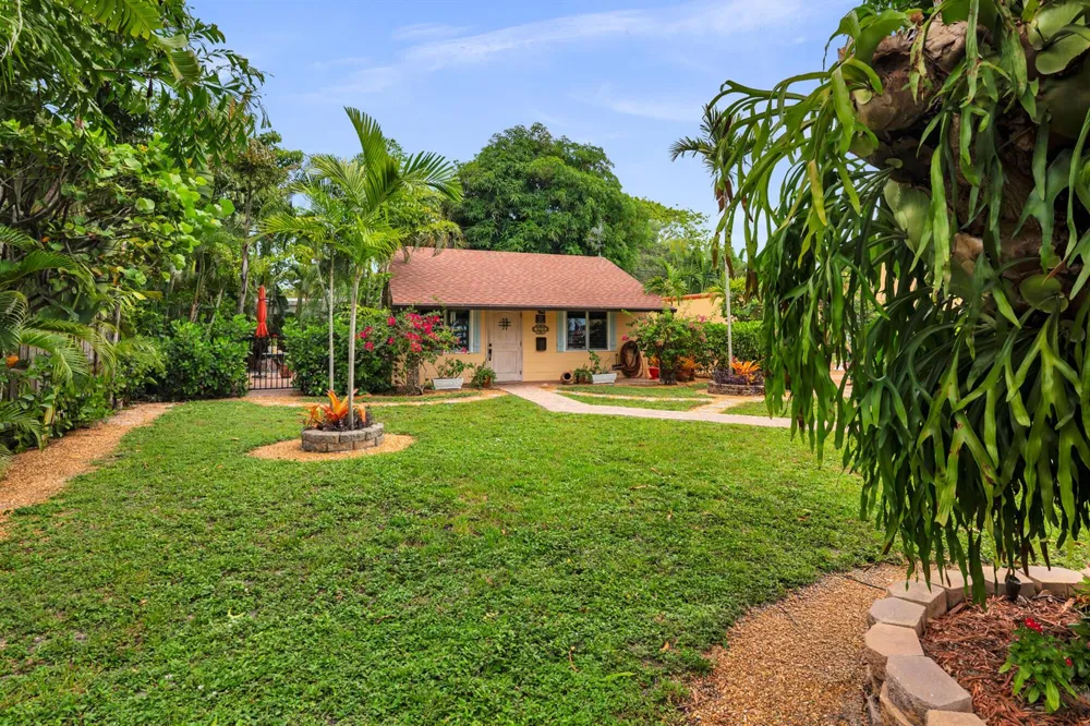 319 Plymouth Road West Palm Beach, FL 33405