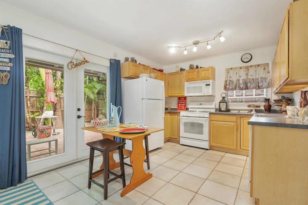 319 Plymouth Road West Palm Beach, FL 33405