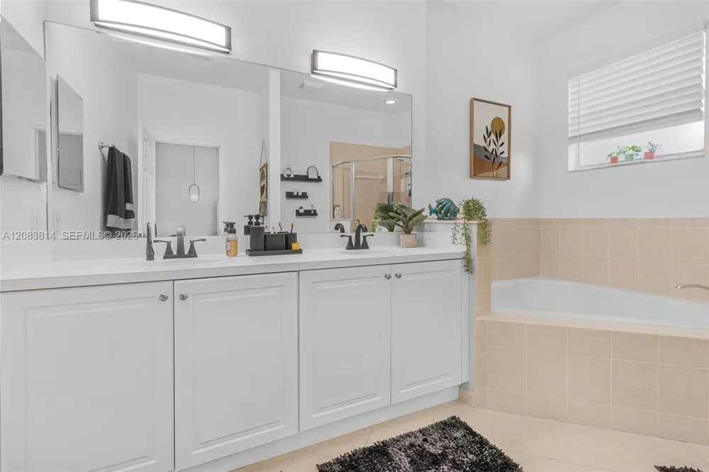 8962 SW 225th St ## Cutler Bay, FL 33190