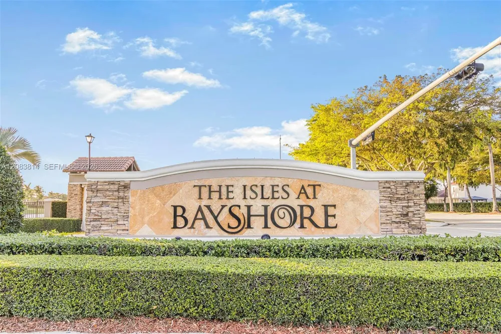 8962 SW 225th St ## Cutler Bay, FL 33190