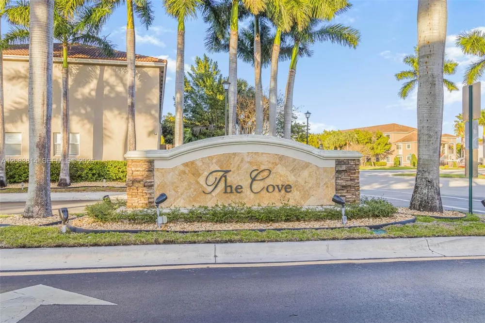 8962 SW 225th St ## Cutler Bay, FL 33190