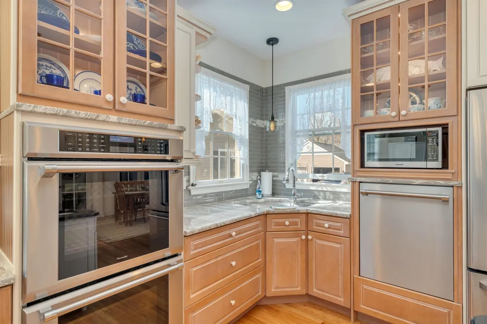 737 Sunset Boulevard West Cape May, NJ 08204