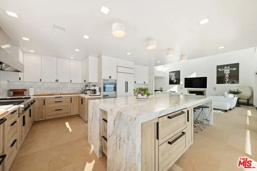25302 Malibu Road Malibu, CA 90265