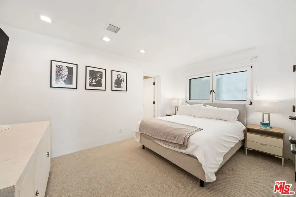 25302 Malibu Road Malibu, CA 90265