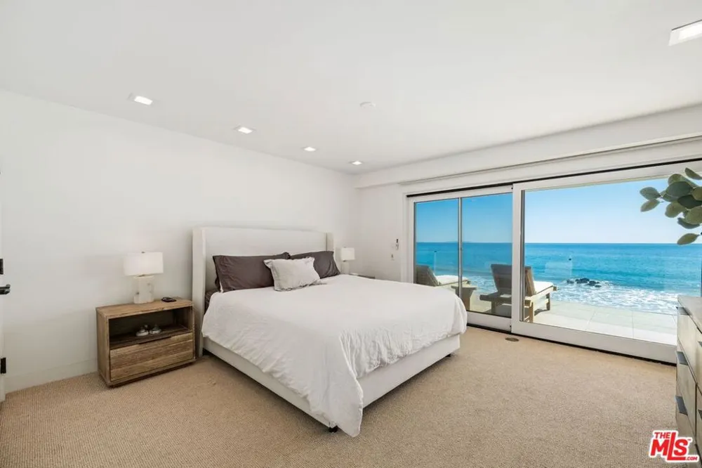25302 Malibu Road Malibu, CA 90265