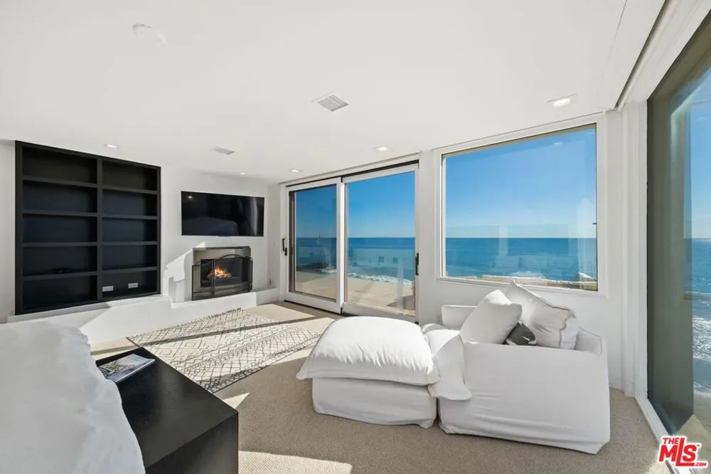 25302 Malibu Road Malibu, CA 90265