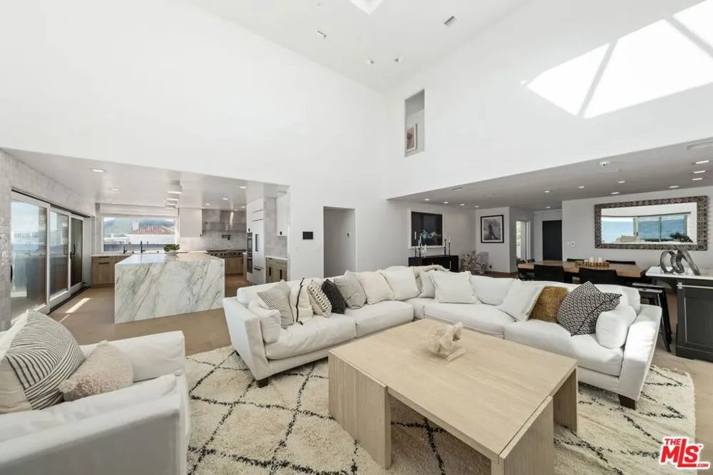 25302 Malibu Road Malibu, CA 90265