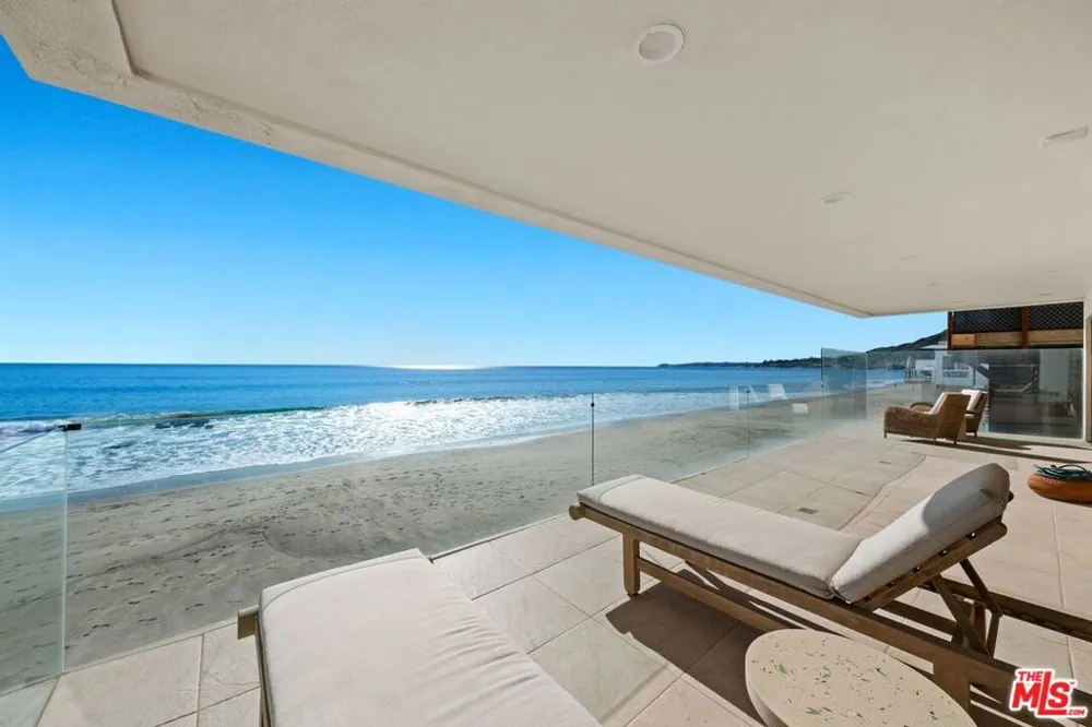 25302 Malibu Road Malibu, CA 90265