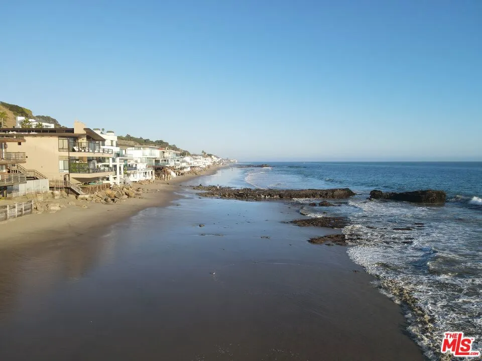 25302 Malibu Road Malibu, CA 90265