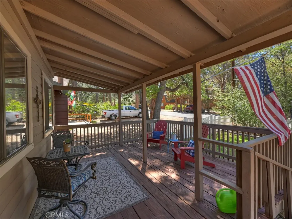 327 Wabash Sugarloaf, CA 92386