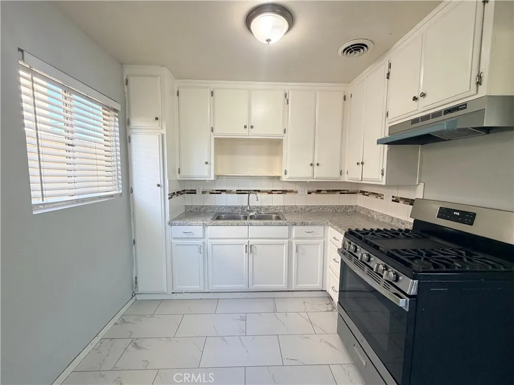 1548 11th Avenue #B Ontario, CA 91764