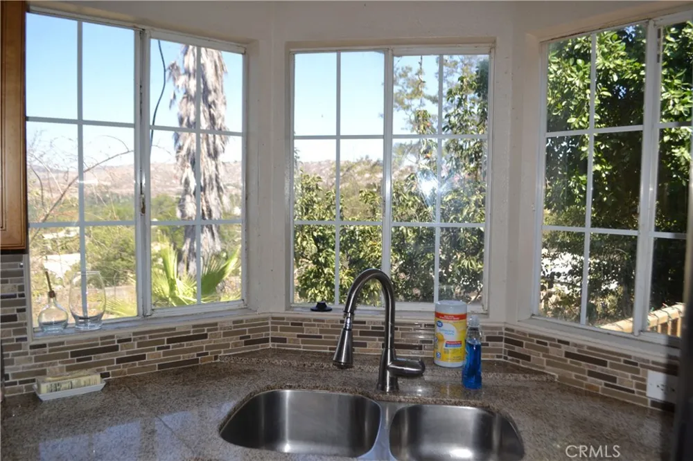 26465 Monroe Lane Homeland, CA 92548
