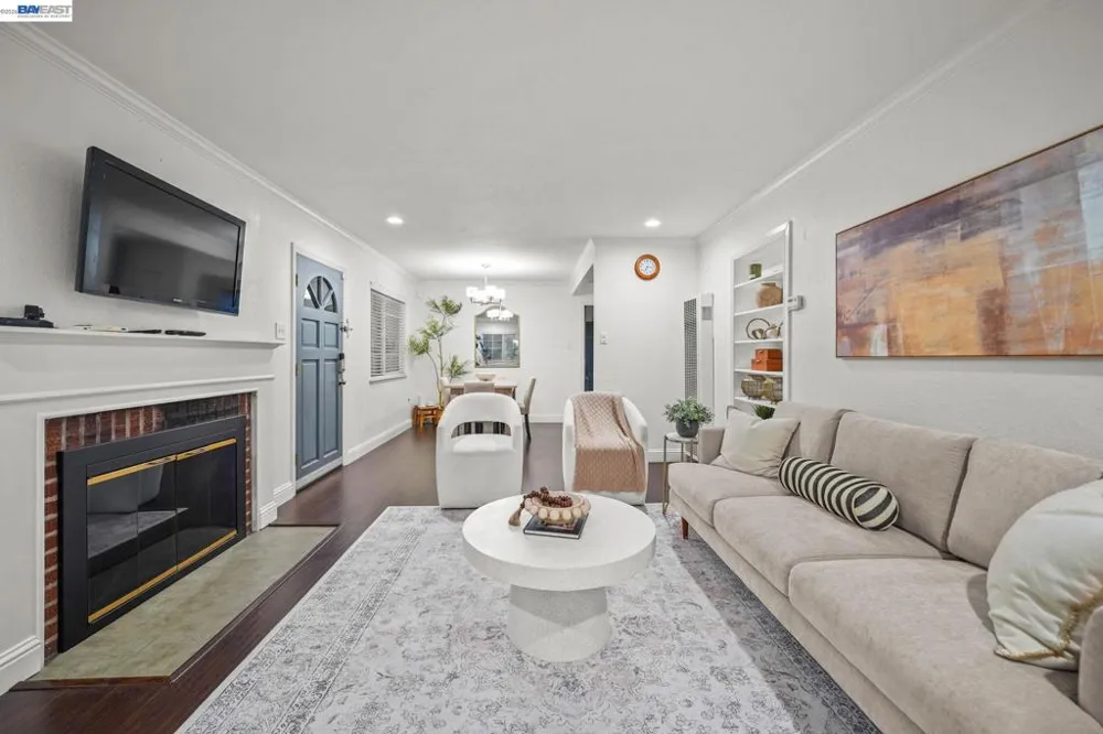 1260 Highland Blvd Hayward, CA 94542