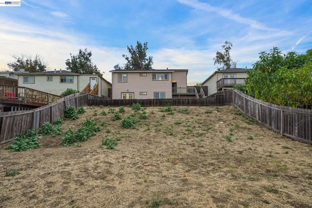 1260 Highland Blvd Hayward, CA 94542